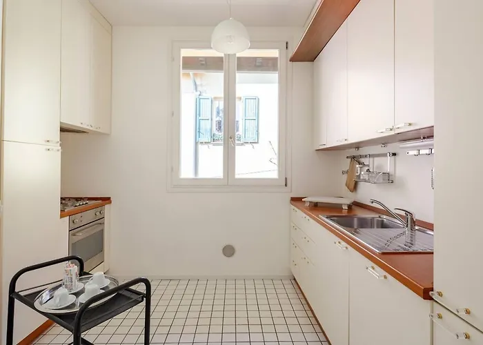 Santo Stefano Square Homestay