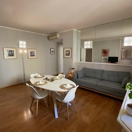 Homestay Santo Stefano Square