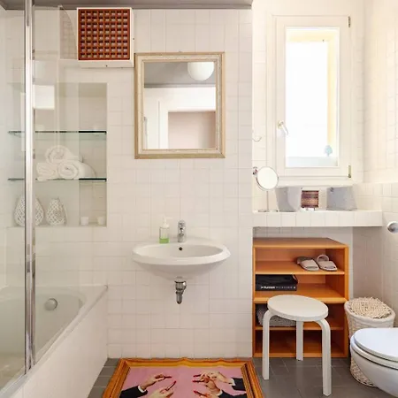 Santo Stefano Square בולוניה