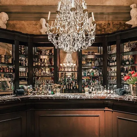 Santo Stefano Square *