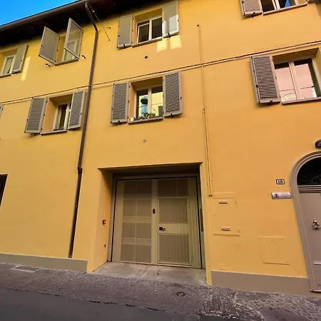 Santo Stefano Square *