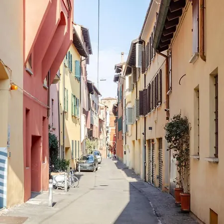 Santo Stefano Square Ubytování v soukromí Boloňa